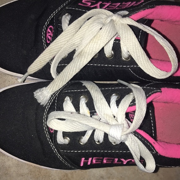 Heelys For Kids - Picture 6 of 11